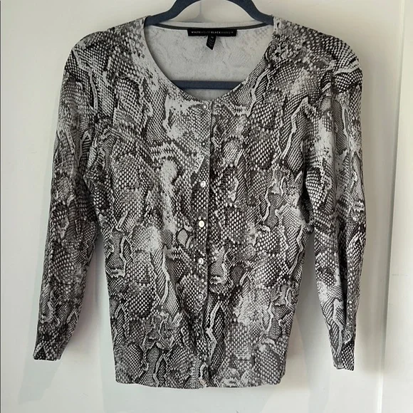 White House Black Market Gray Fitted Cardigan - Picture 1 of 3